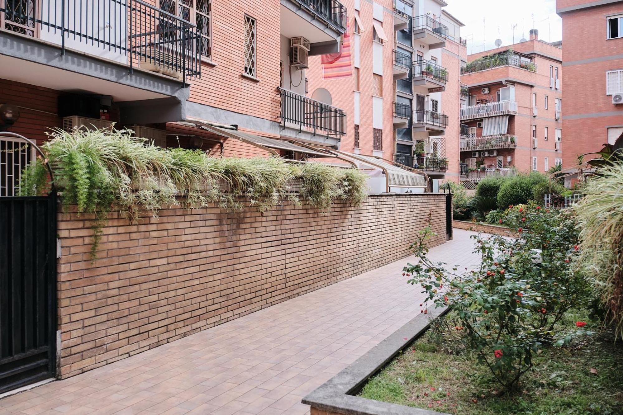 Parcheggio Gratuito, Wi-Fi -Netflix & Ac Apartment Rome Exterior photo
